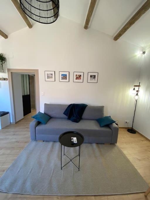 Le Petit Loft Des Halles Безьє Екстер'єр фото