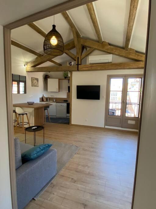Le Petit Loft Des Halles Безьє Екстер'єр фото